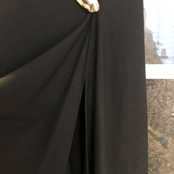 BNWT MASSIMO DUTTI Midi Dress With Brooch Detail in Black - Picture 4 of 5